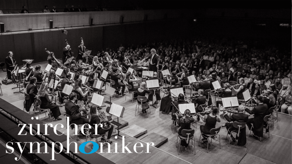 Ellen Cameron, Cello, Blonde in Black, Förster