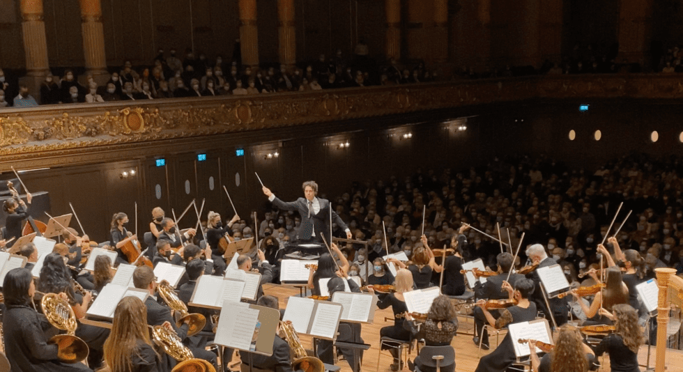 Ellen Cameron, Cello, Blonde in Black, Kevin Griffiths